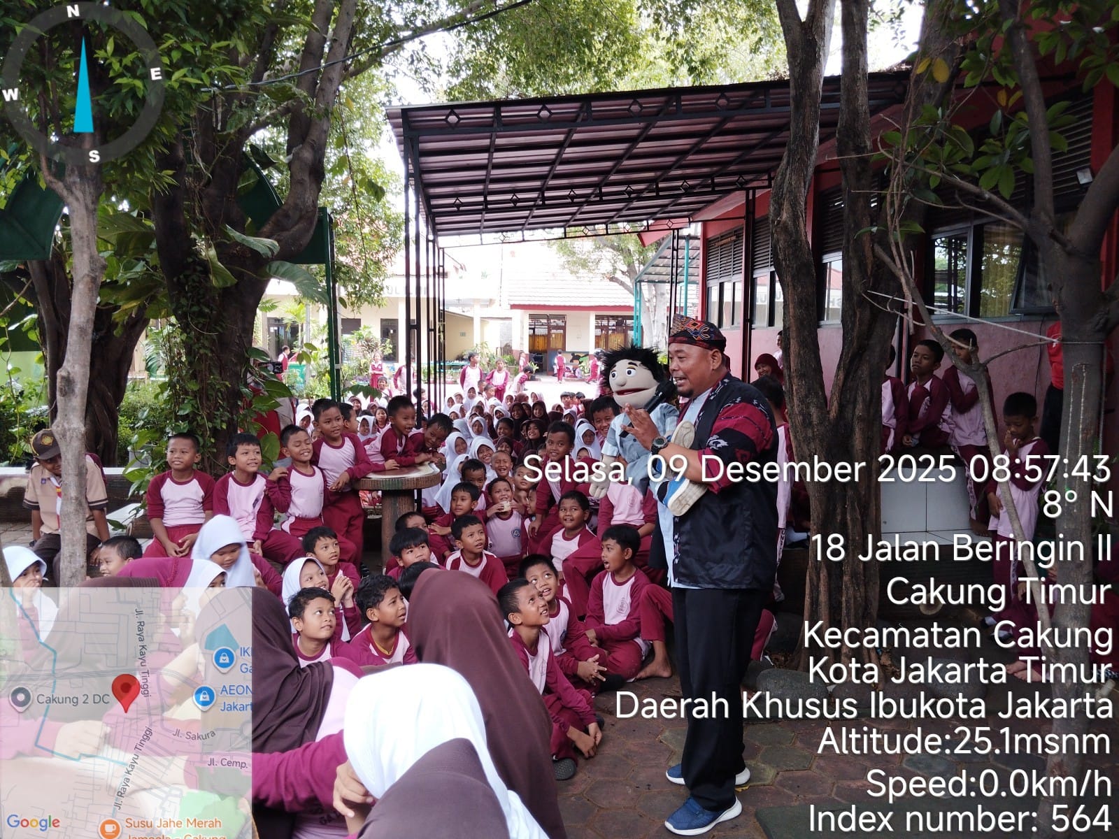 Wisata LiterAsyik Ke SDN Cakung Timur 03